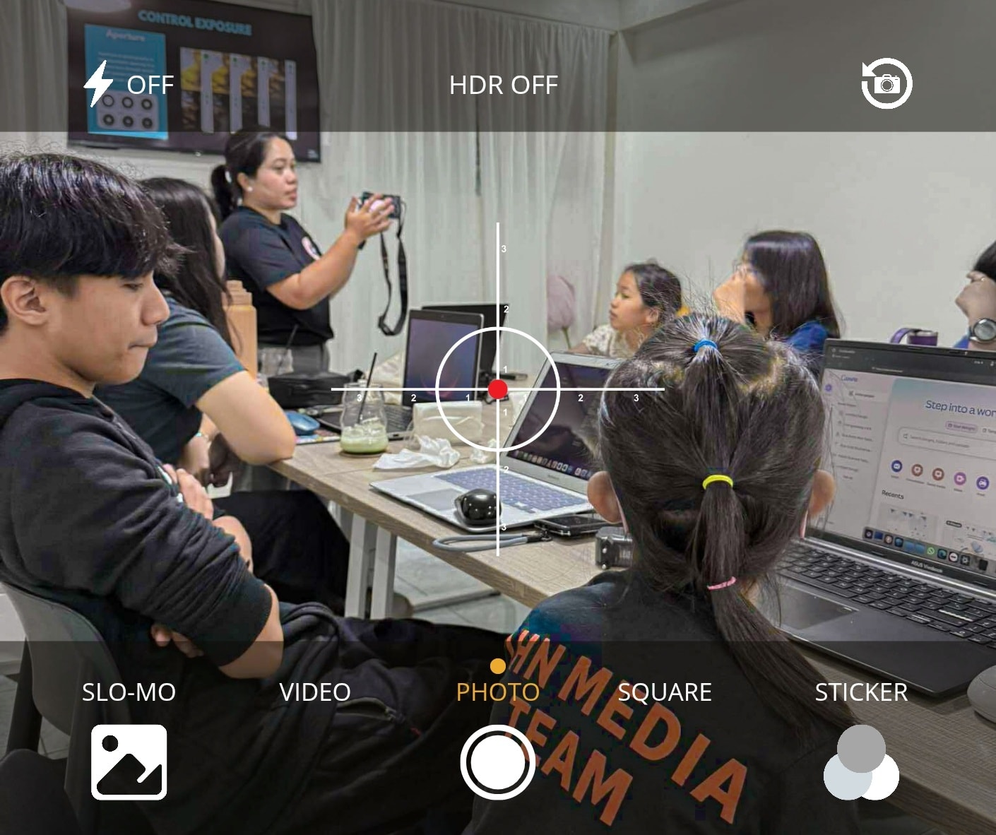 Sulyap Photography Workshop In the Lens